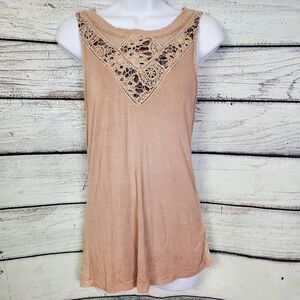 BKE Gimmicks XS Beige Crochet Lace Tank Top with Open Back Twist